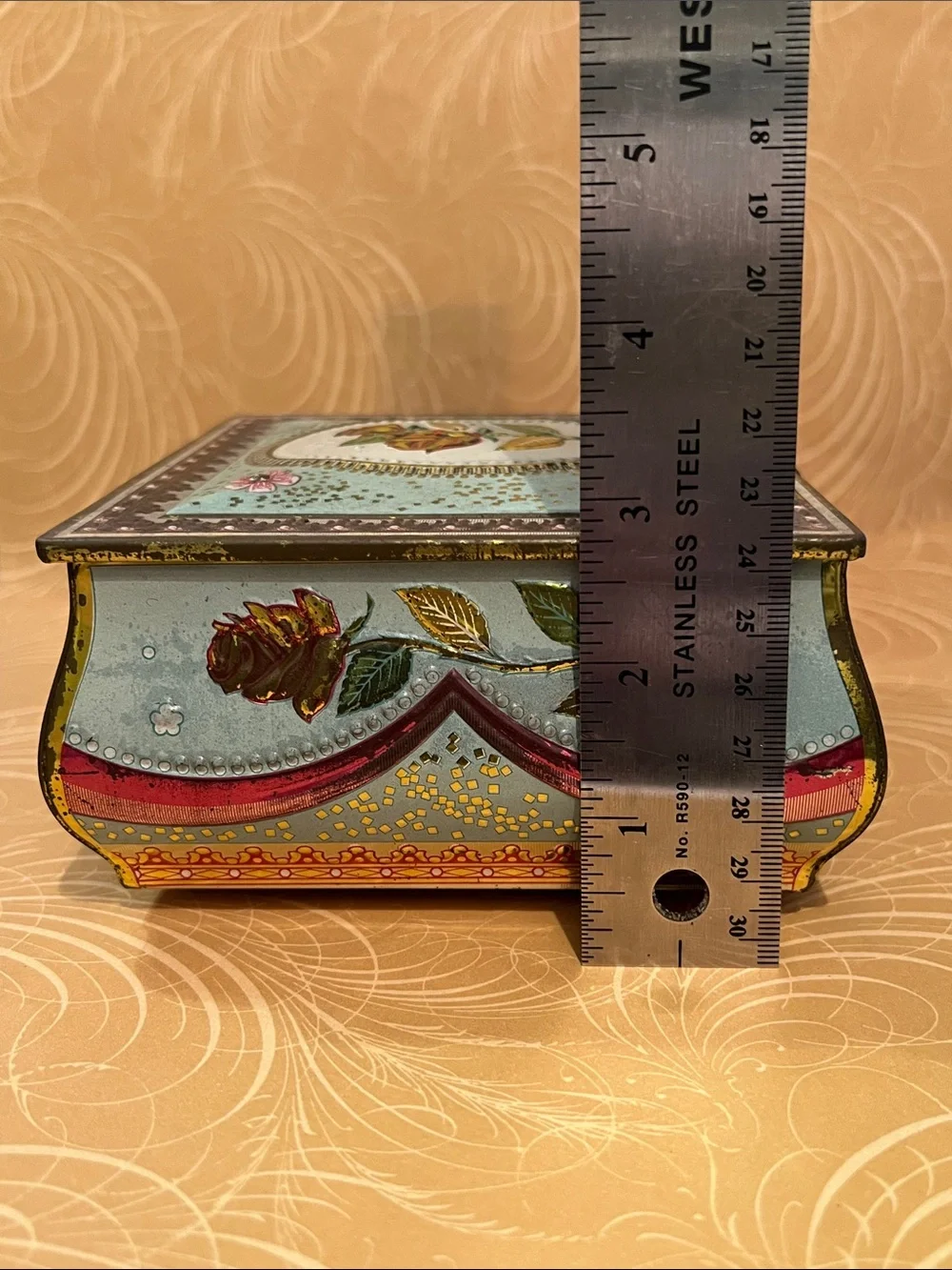 Vintage Rose Tin Trinket Box with Latch